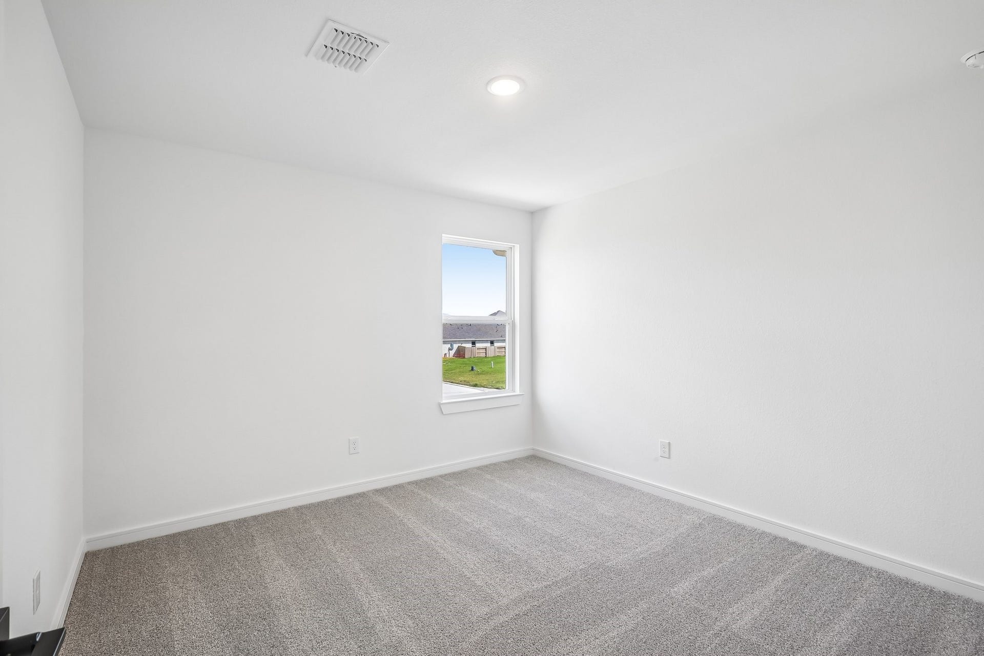 567 Day Station Drive, Dayton, TX 77535 Bedroom 3
