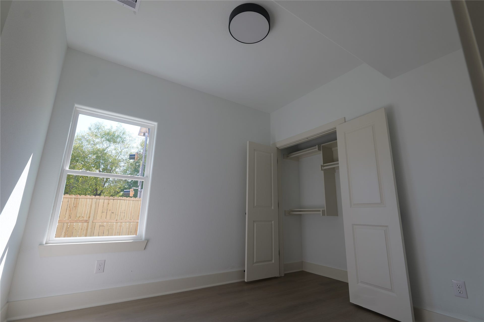 8430 Brandon Street, Houston, TX 77051 8430 Brandon Street, Houston, TX 77051