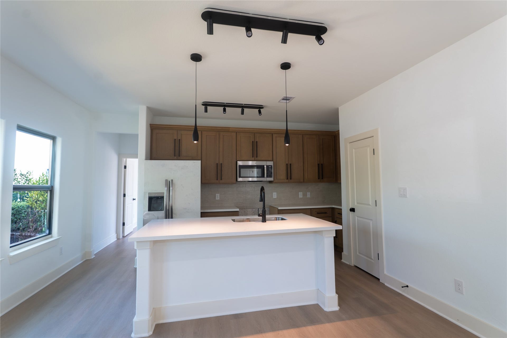 8430 Brandon Street, Houston, TX 77051 8430 Brandon Street, Houston, TX 77051
