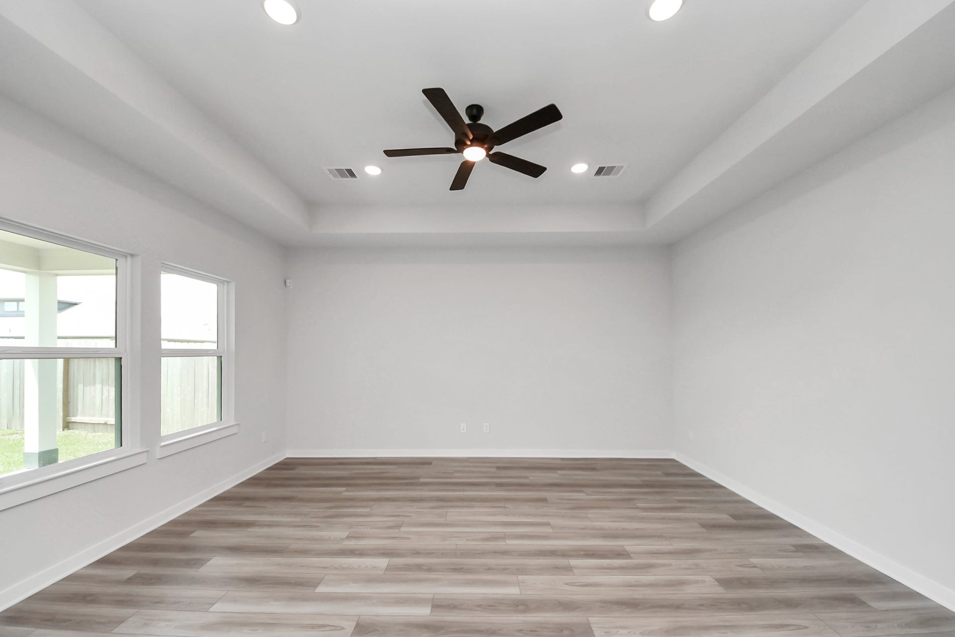 71 Leon Way, Dayton, TX 77535