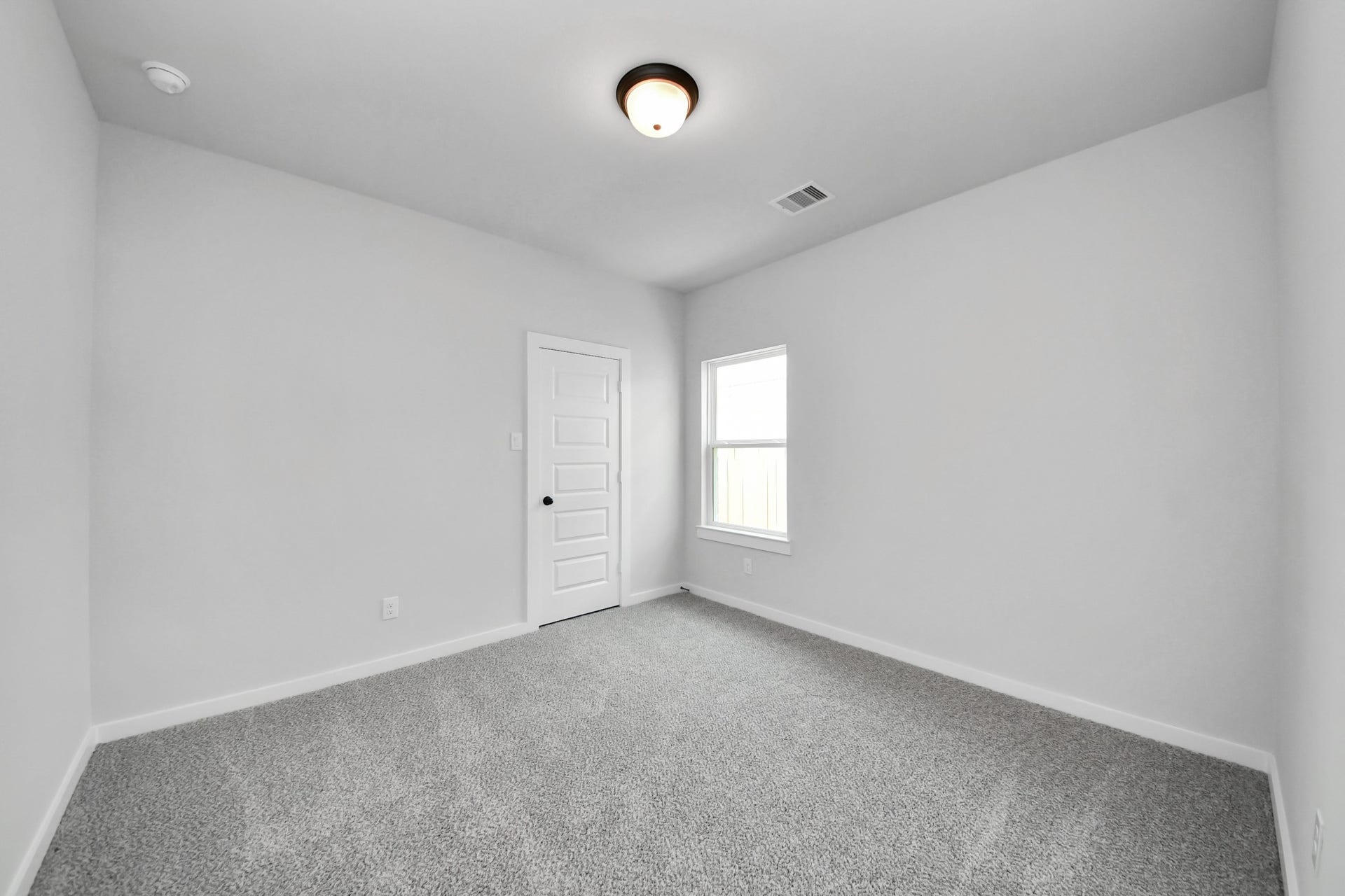 71 Leon Way, Dayton, TX 77535