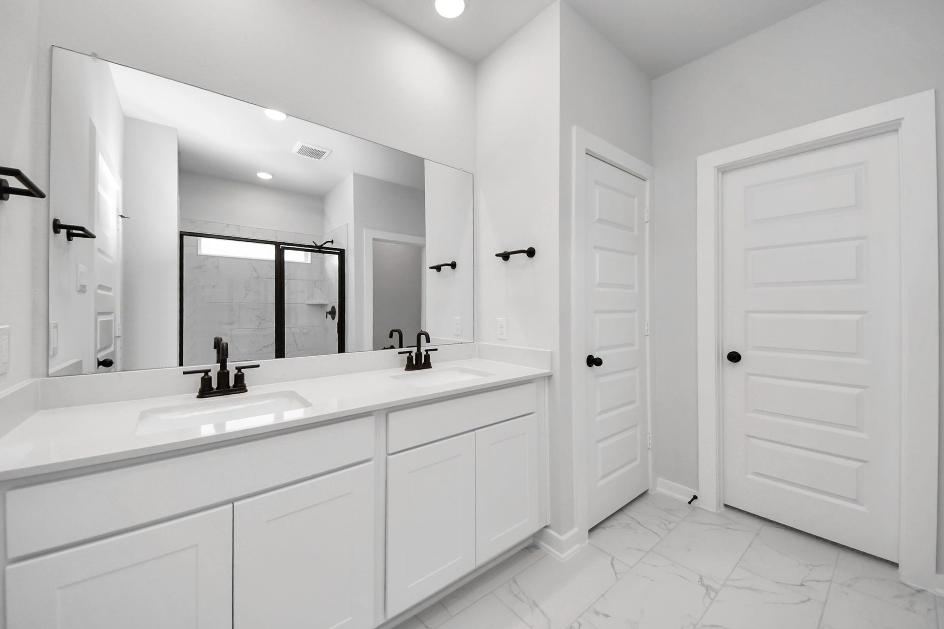 71 Leon Way, Dayton, TX 77535
