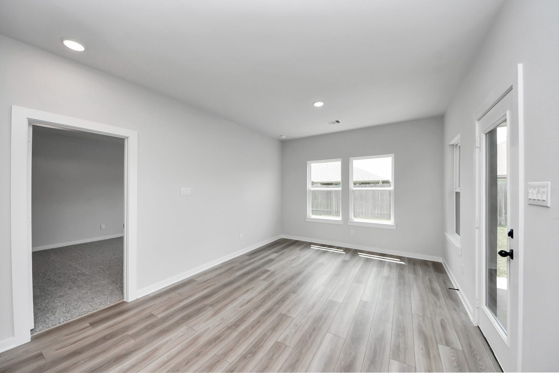 71 Leon Way, Dayton, TX 77535