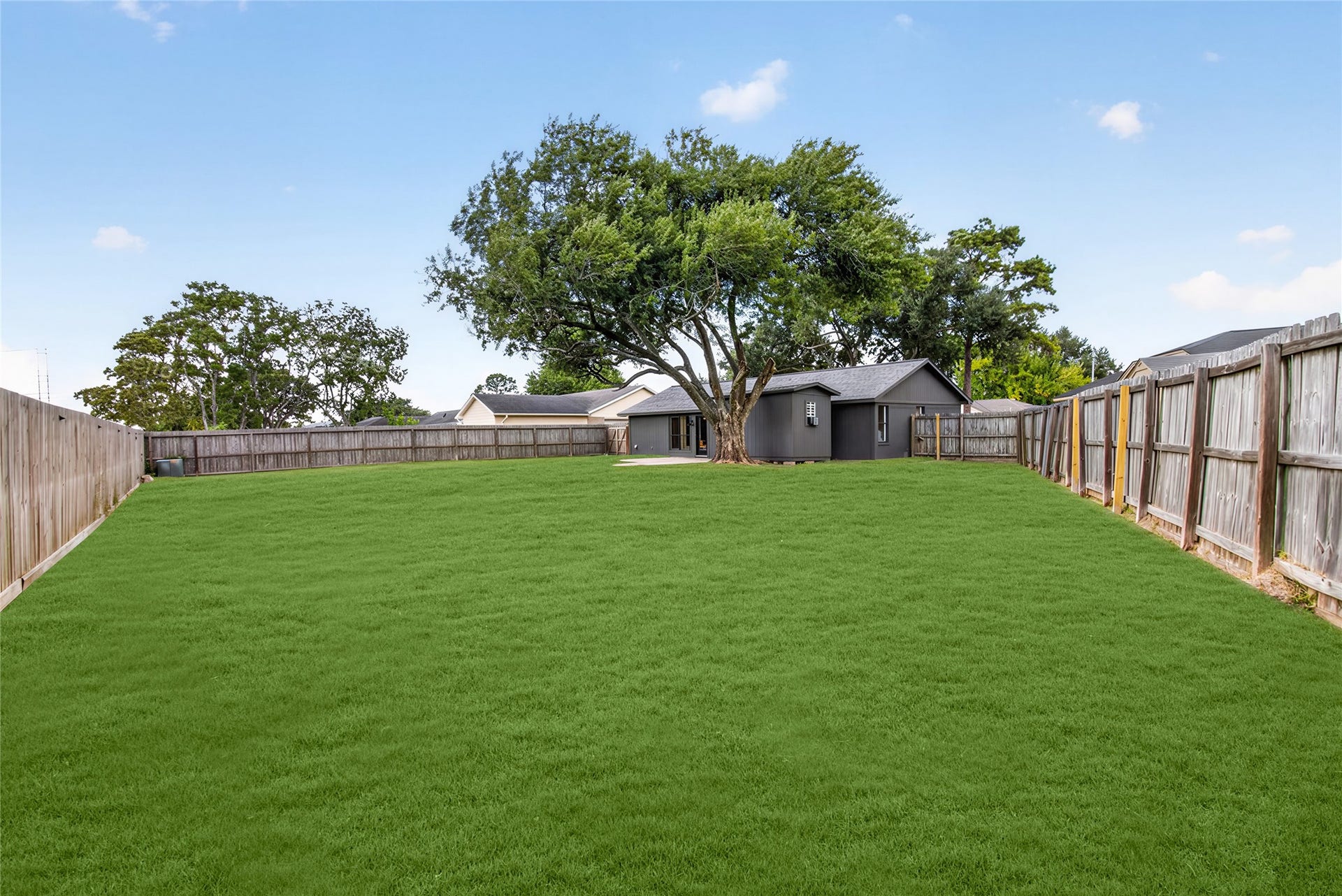 2501 Ironclad Drive, League City, TX 77573 2501 Ironclad Drive, League City, TX 77573