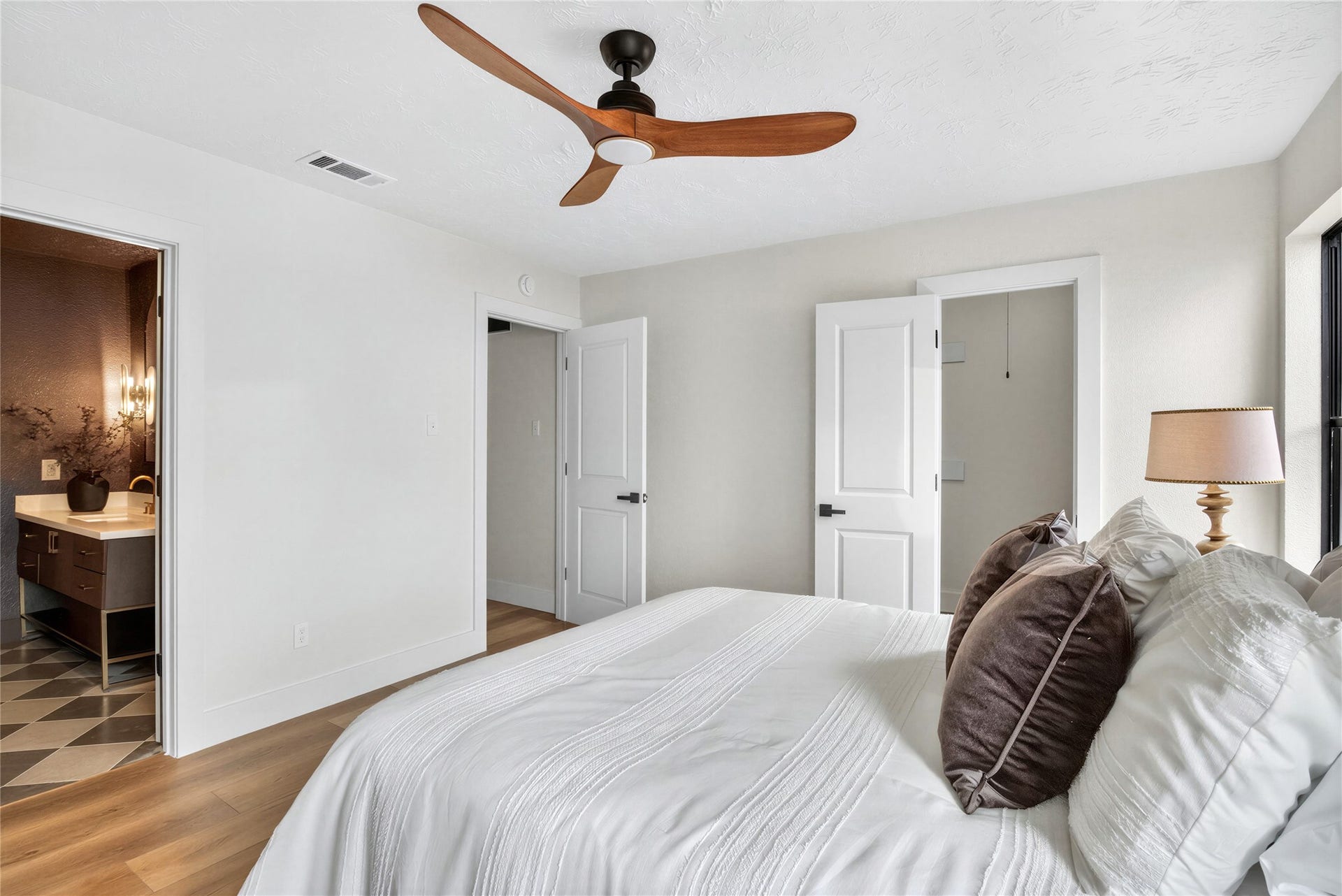2501 Ironclad Drive, League City, TX 77573 2501 Ironclad Drive, League City, TX 77573
