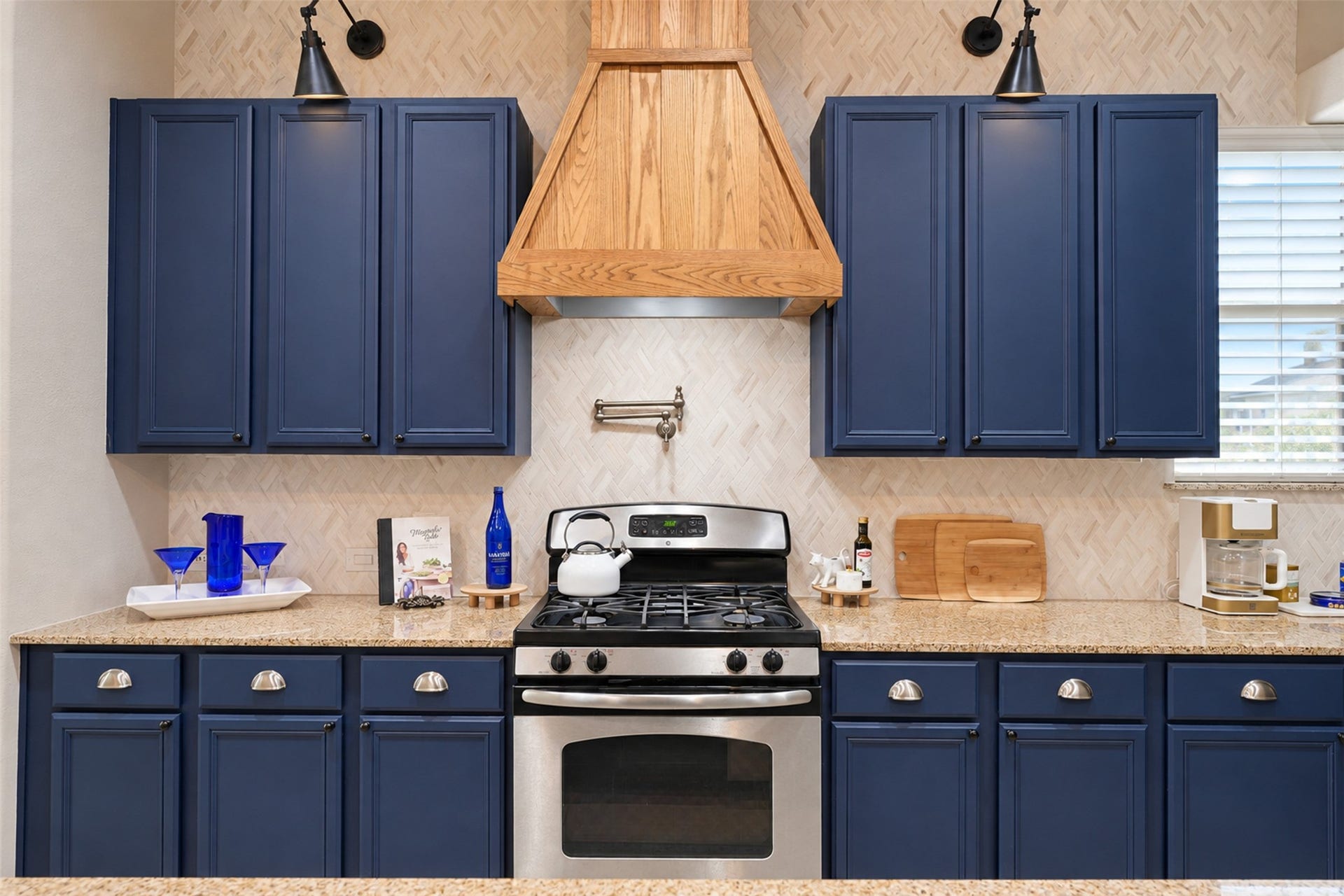 8219 Horsetail Court, Conroe, TX 77385 8219 Horsetail Court, Conroe, TX 77385