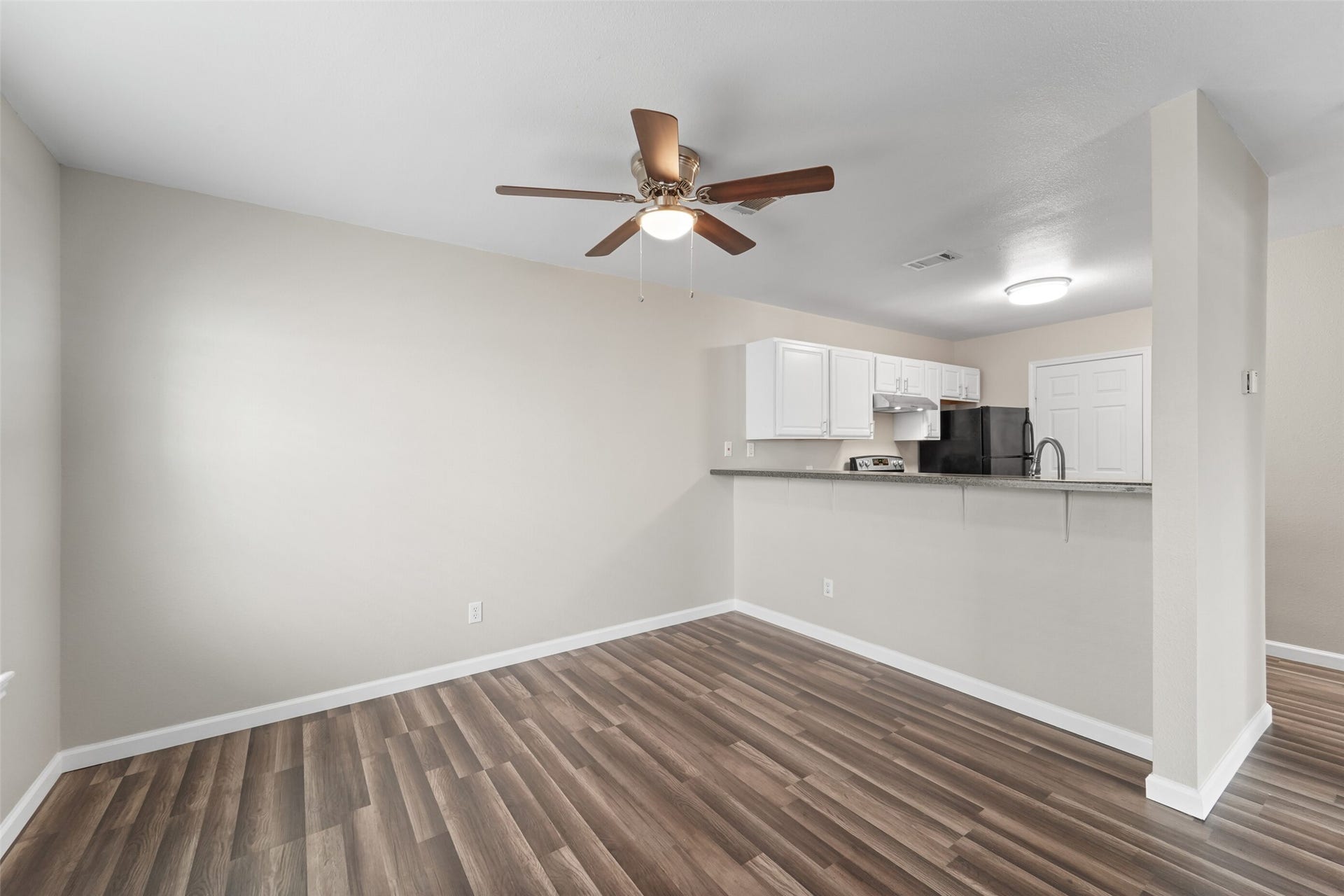 44422 US 290 Business Streets, #24, Prairie View, TX 77484 44422 US 290 Business Streets, #24, Prairie View, TX 77484