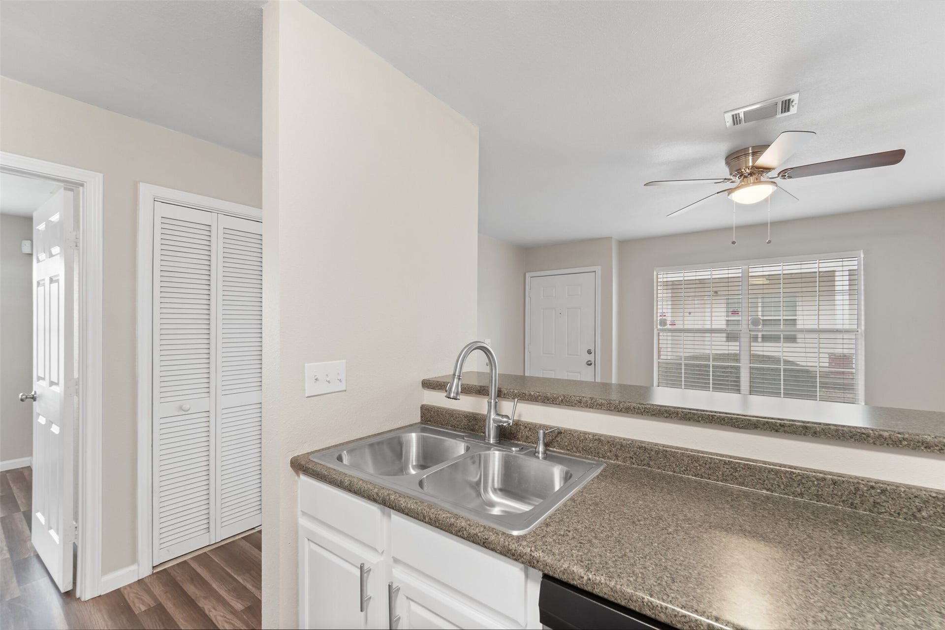 44422 US 290 Business Streets, #24, Prairie View, TX 77484 44422 US 290 Business Streets, #24, Prairie View, TX 77484