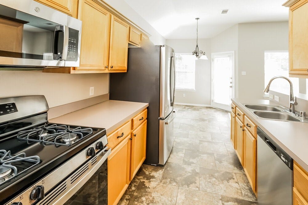 11927 Belle Court, Pinehurst, TX 77362 11927 Belle Court, Pinehurst, TX 77362