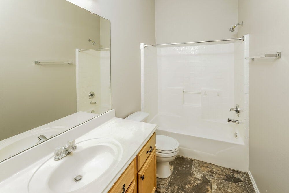 11927 Belle Court, Pinehurst, TX 77362 11927 Belle Court, Pinehurst, TX 77362