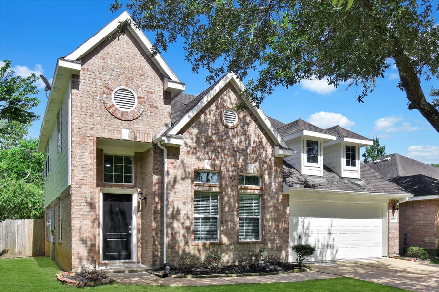 Property photo for 5601 Savannah Woods Lane, Rosharon, TX