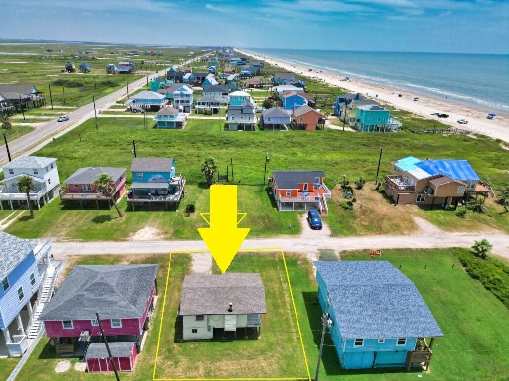 123 Sandpiper Avenue, Surfside Beach, TX 77541 123 Sandpiper Avenue, Surfside Beach, TX 77541