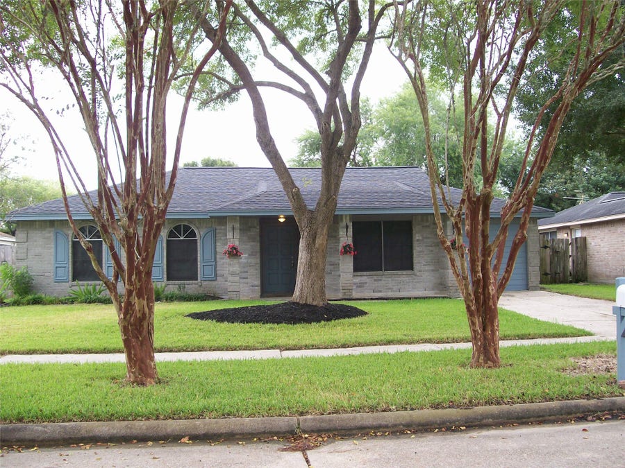 Property photo for 2617 Knoxville Drive, League City, TX