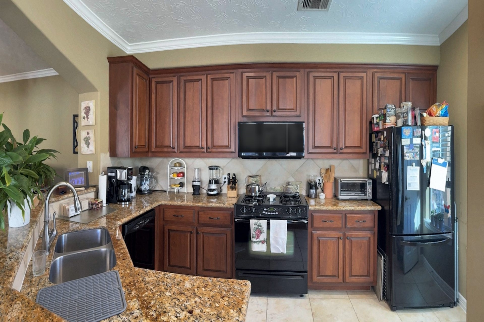 4010 Park Thicket, Pasadena, TX 77058 4010 Park Thicket, Pasadena, TX 77058