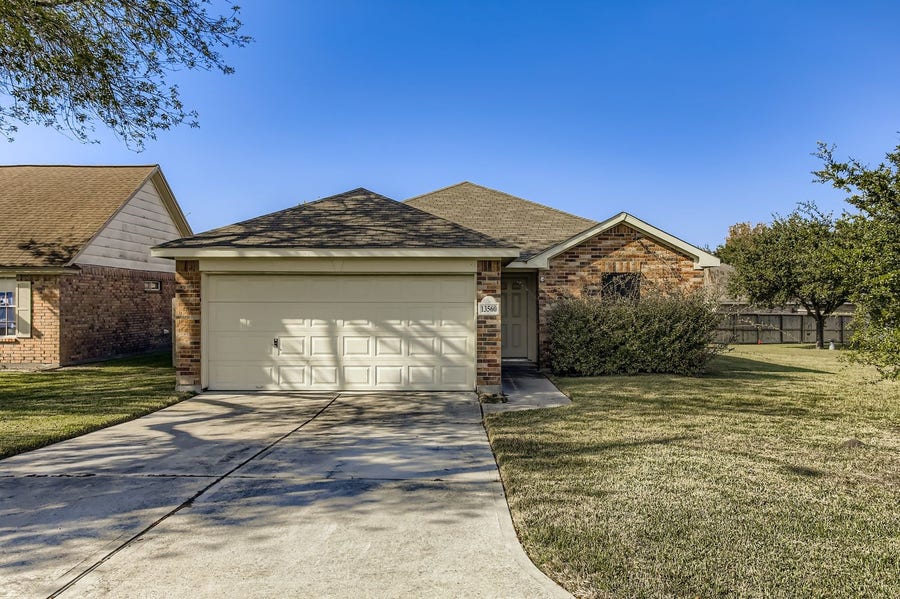 Property photo for 13560 Lake Breeze Lane, Willis, TX