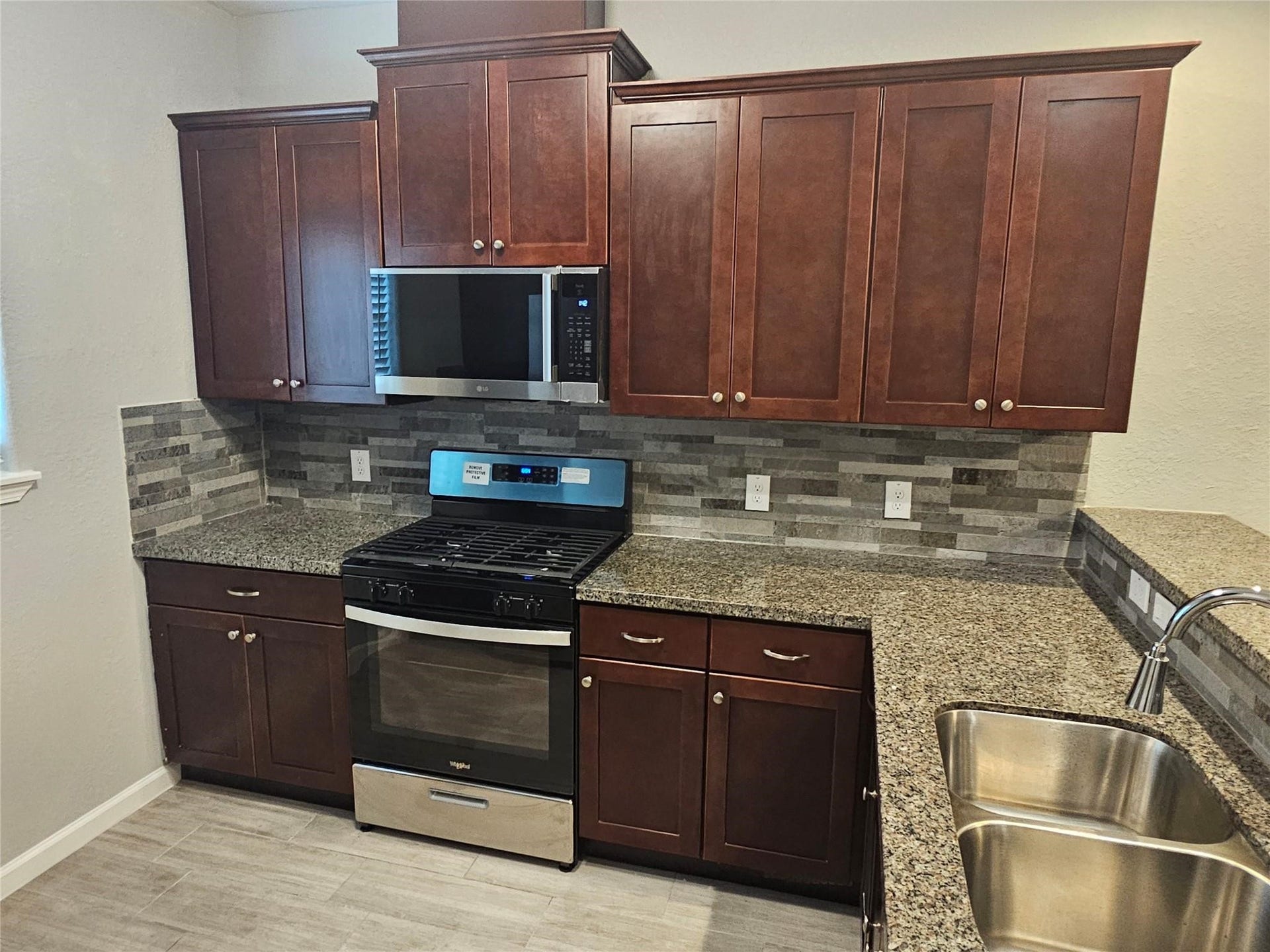 120 W 12th Street, Deer Park, TX 77536
