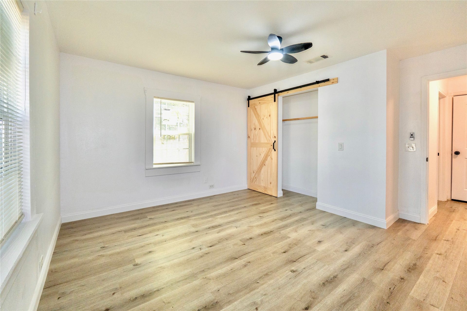 4114 Victoria Avenue, Dickinson, TX 77539 4114 Victoria Avenue, Dickinson, TX 77539