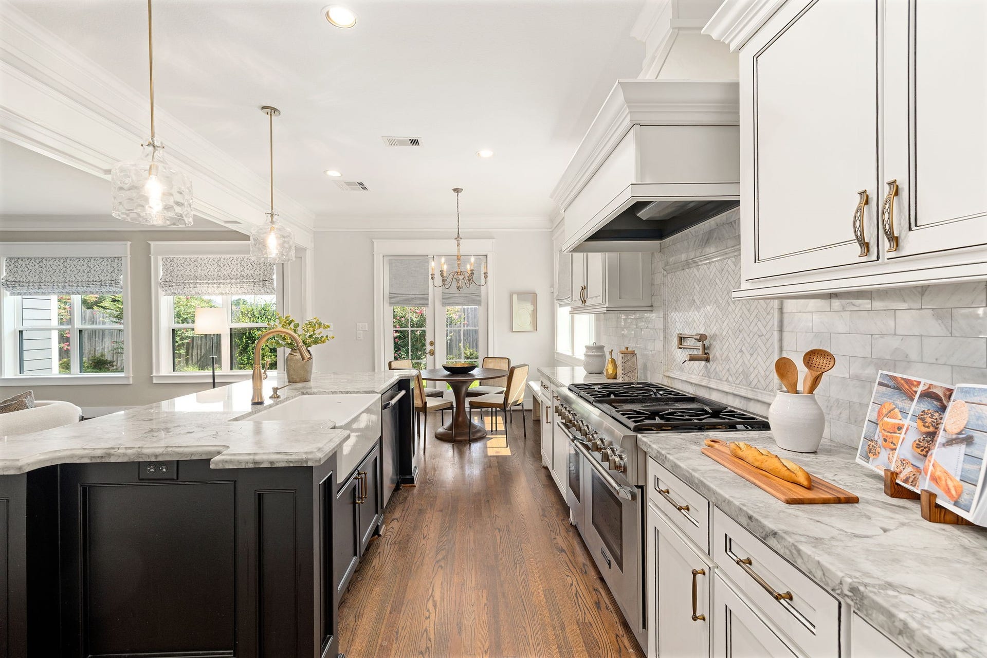 6430 Rolla Street, Houston, TX 77055 6430 Rolla Street, Houston, TX 77055