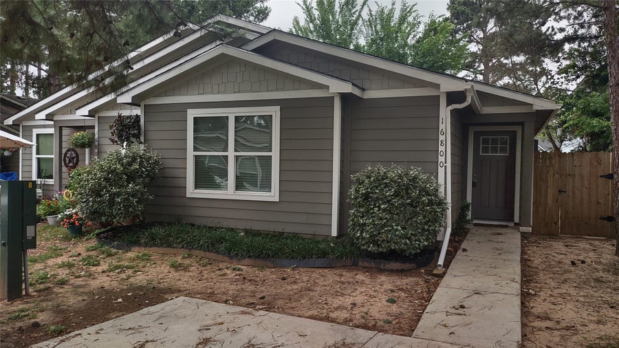 Property photo for 16800/16804 Crestmont, Montgomery, TX