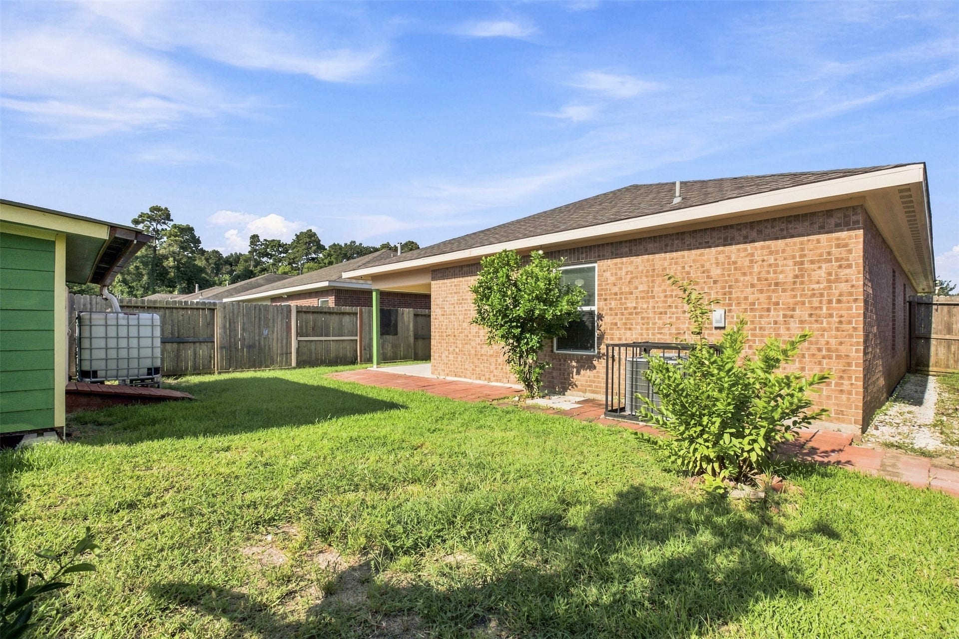 8526 Vista Oaks Manor, Houston, TX 77028 8526 Vista Oaks Manor, Houston, TX 77028