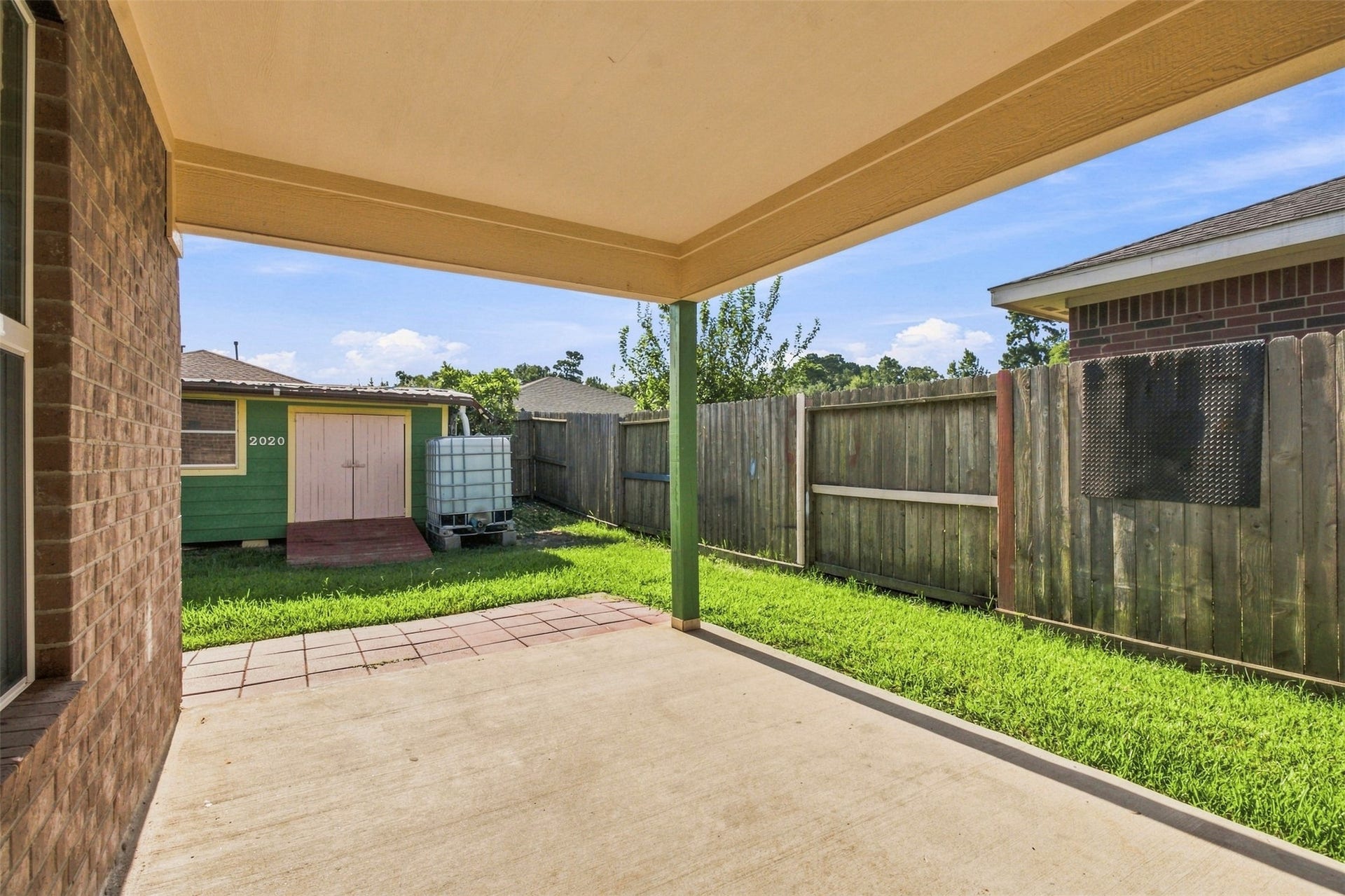 8526 Vista Oaks Manor, Houston, TX 77028 8526 Vista Oaks Manor, Houston, TX 77028
