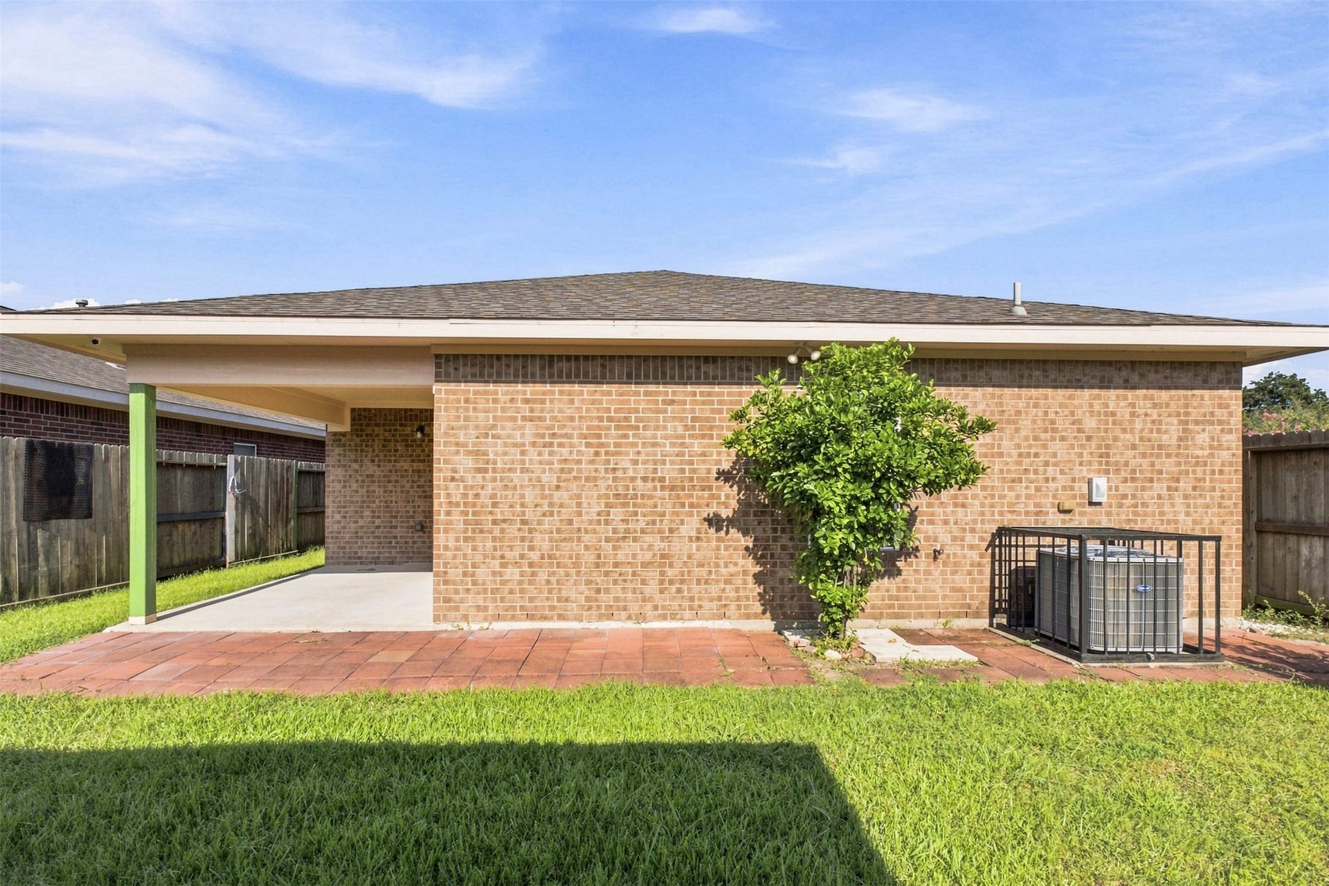 8526 Vista Oaks Manor, Houston, TX 77028 8526 Vista Oaks Manor, Houston, TX 77028