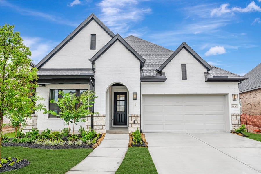 Property photo for 7042 Salt Dome Drive, League City, TX