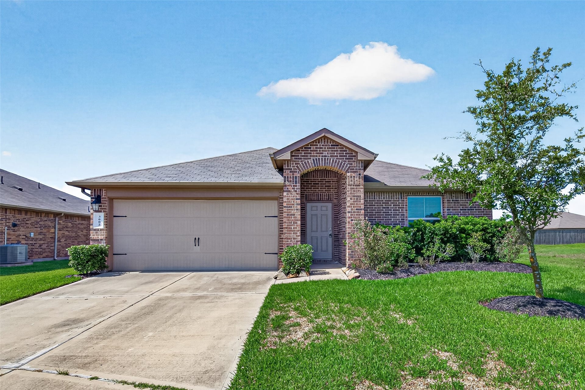 3002 Lightles Manor Court, Katy, TX 77494 Lovely curb appeal of the hosue.
