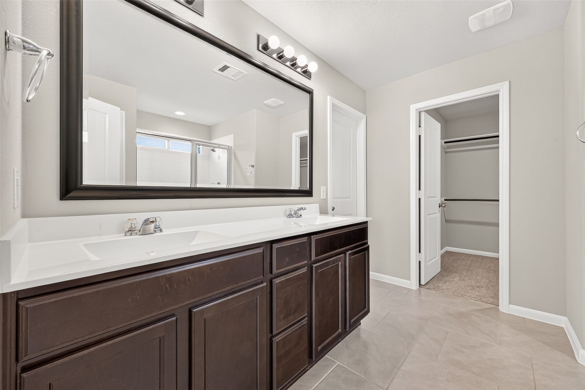 3002 Lightles Manor Court, Katy, TX 77494 Master bathroom