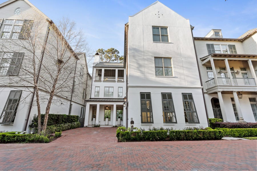 Property photo for 84 Audubon Hollow Lane, Houston, TX
