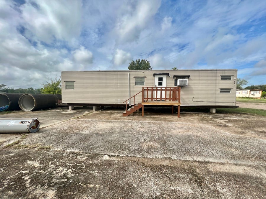 Property photo for 2749 Wagon Trail Road, Pearland, TX