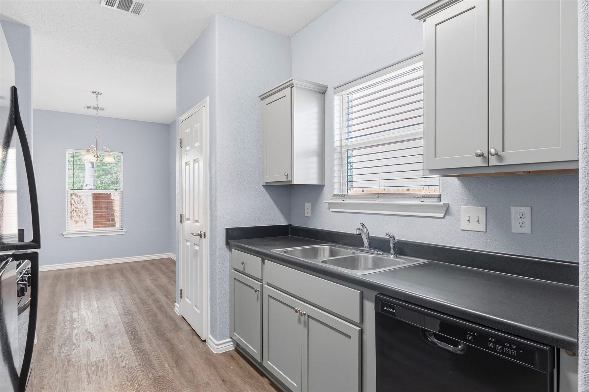 6834 Goforth Street, Houston, TX 77021 6834 Goforth Street, Houston, TX 77021