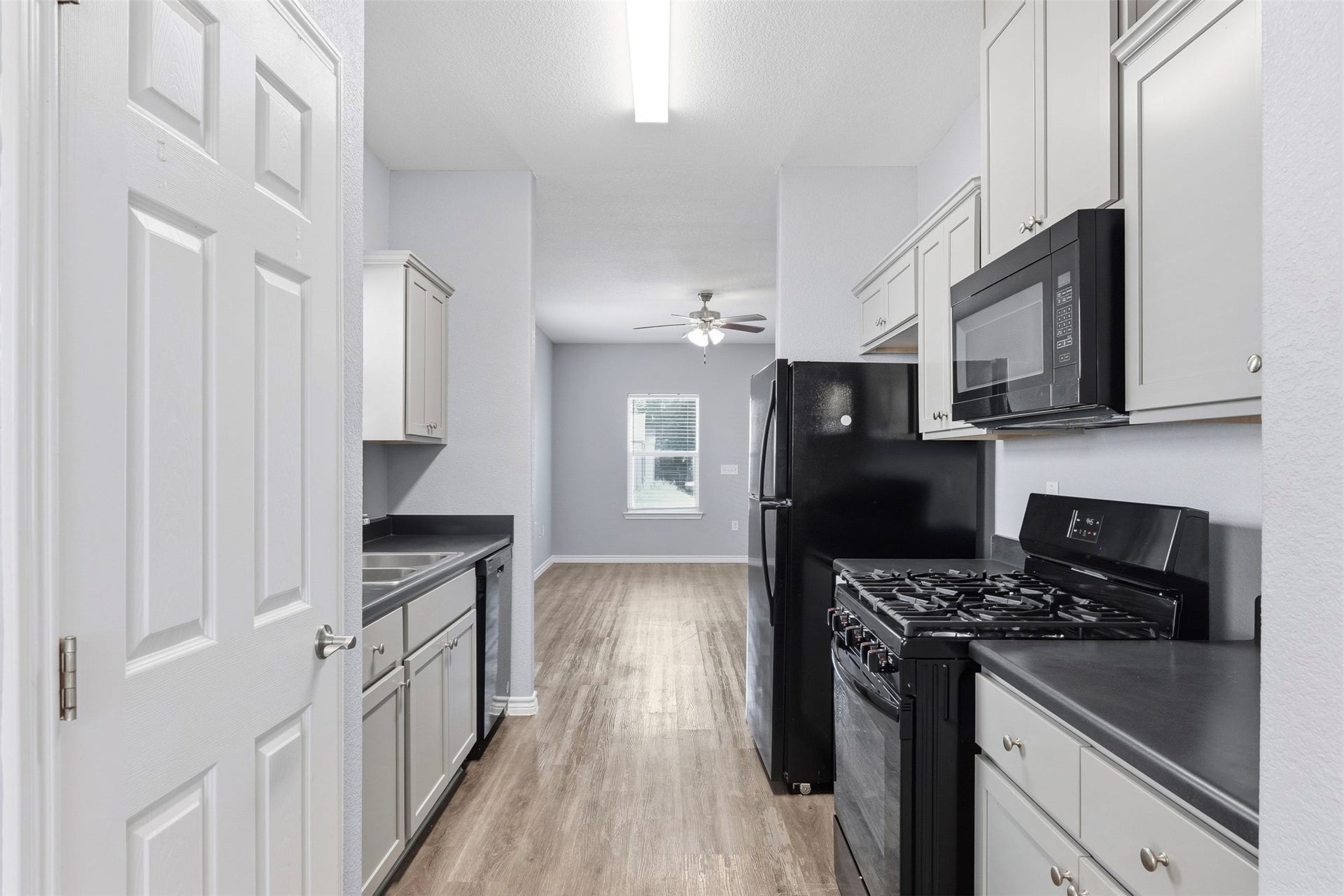6834 Goforth Street, Houston, TX 77021 6834 Goforth Street, Houston, TX 77021