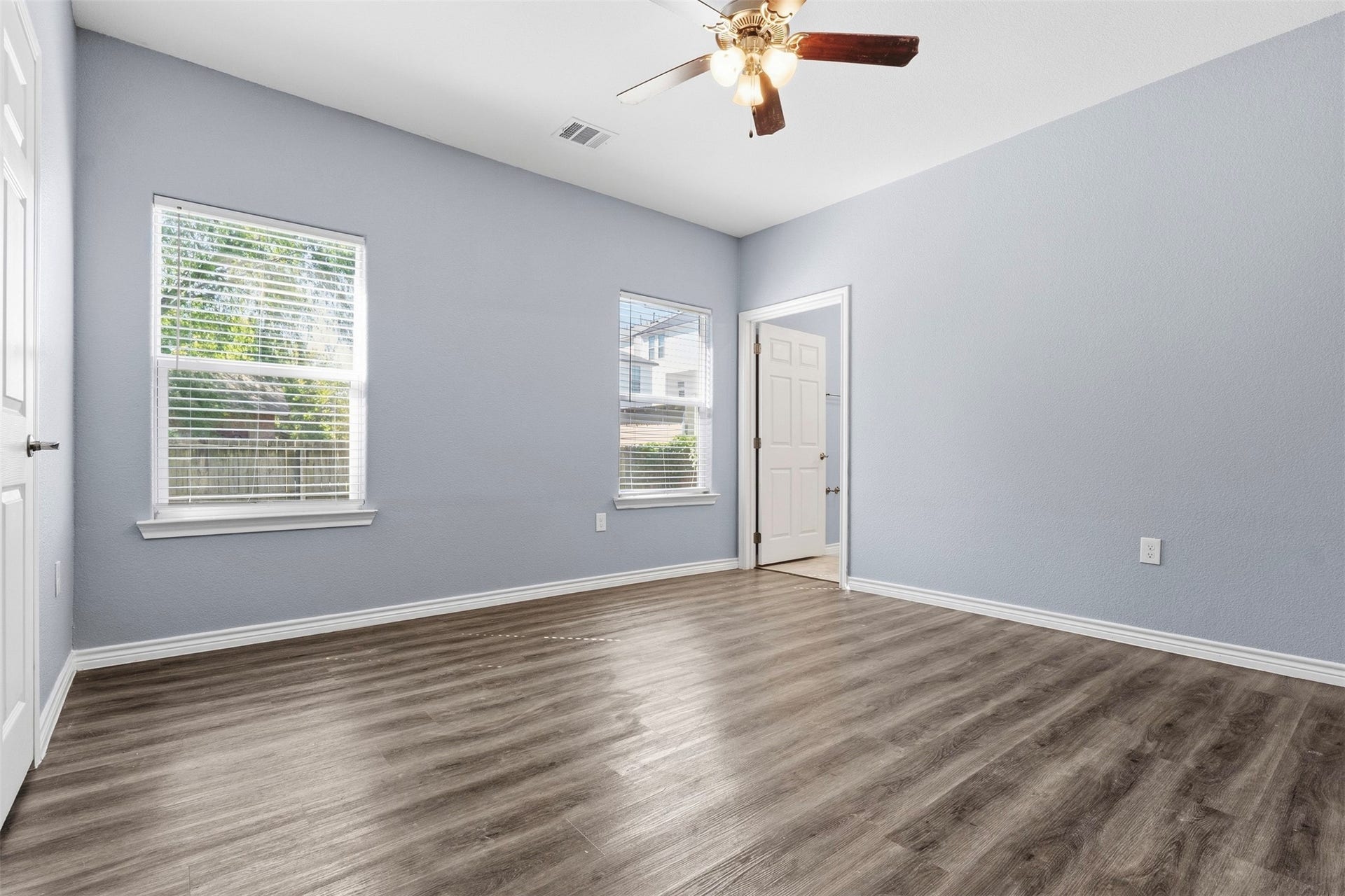 6834 Goforth Street, Houston, TX 77021 6834 Goforth Street, Houston, TX 77021