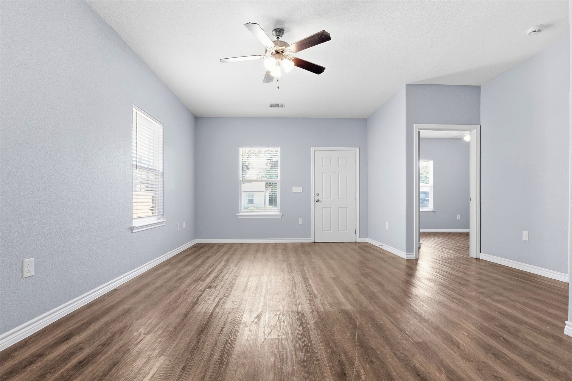 6834 Goforth Street, Houston, TX 77021 6834 Goforth Street, Houston, TX 77021