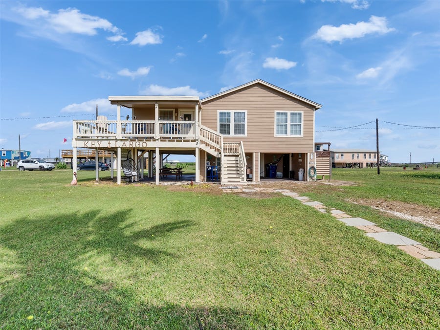Property photo for 914 Treaty Drive, Surfside Beach, TX