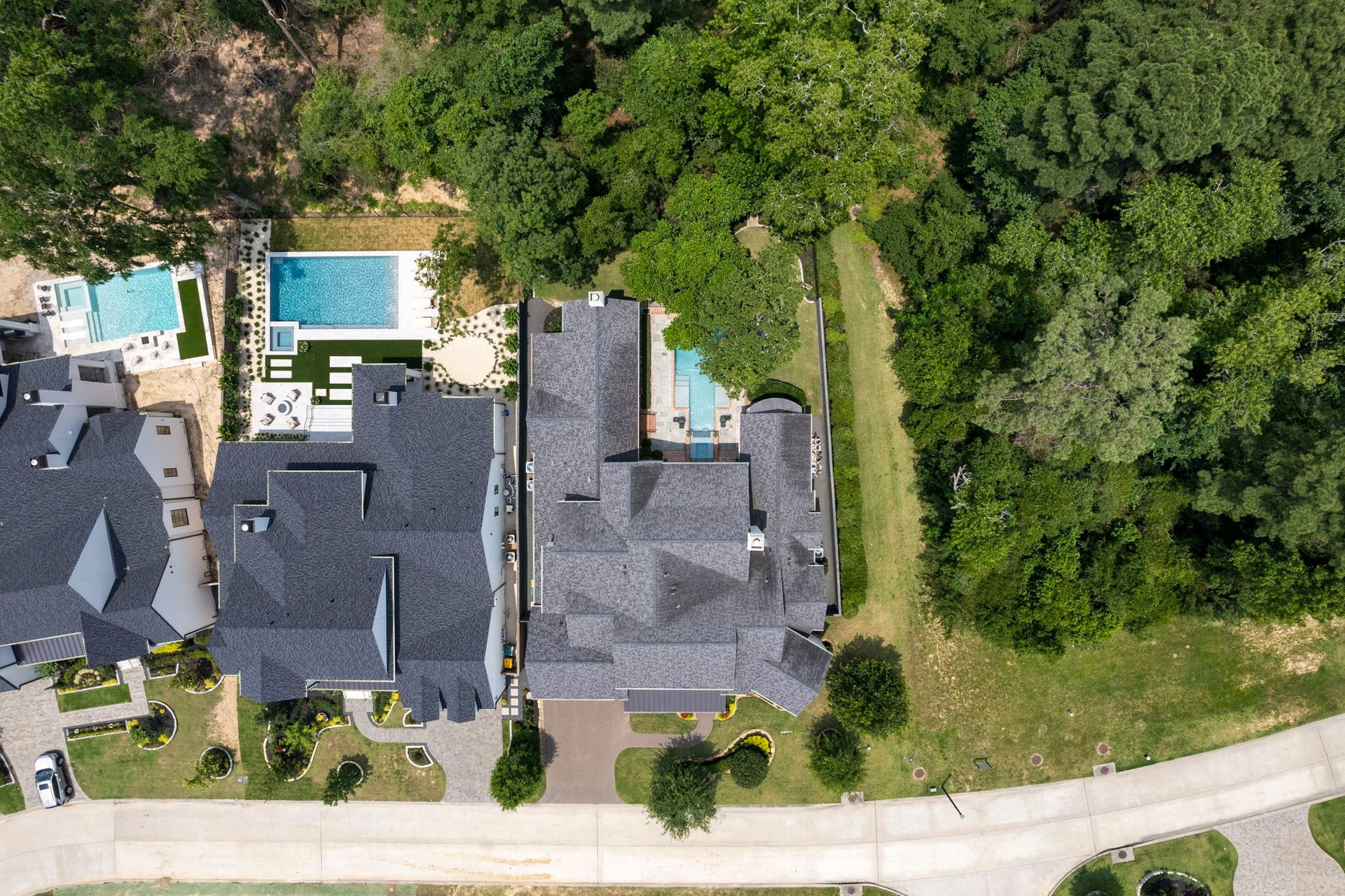 79 Simon Lake Lane, The Woodlands, TX 77381 Private wooded homesite backing to the George Mitchell Nature Preserve.