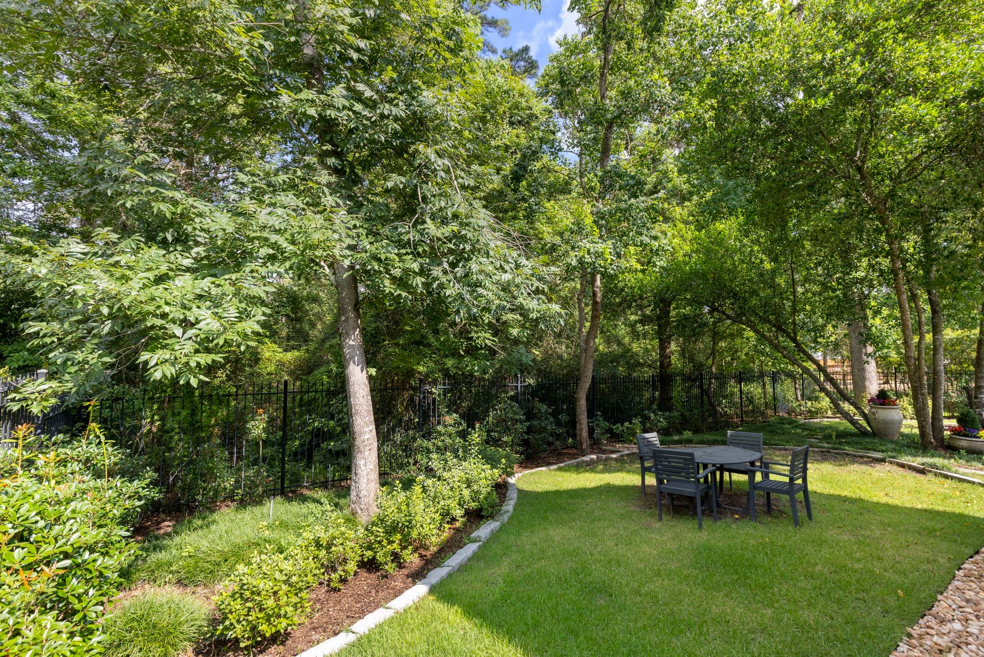 79 Simon Lake Lane, The Woodlands, TX 77381 79 Simon Lake Lane, The Woodlands, TX 77381