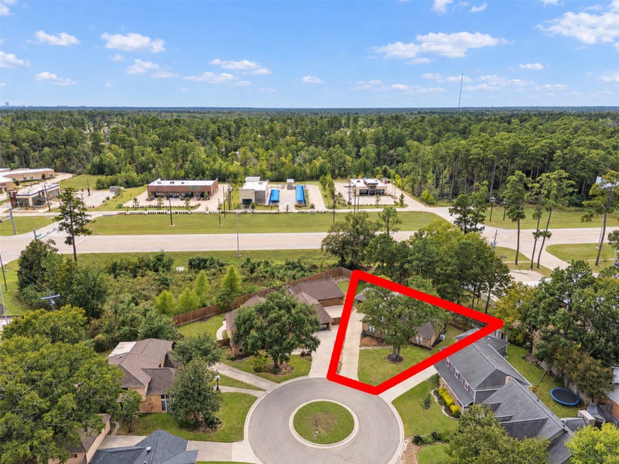Property photo for 4 Kingsley Court, Conroe, TX
