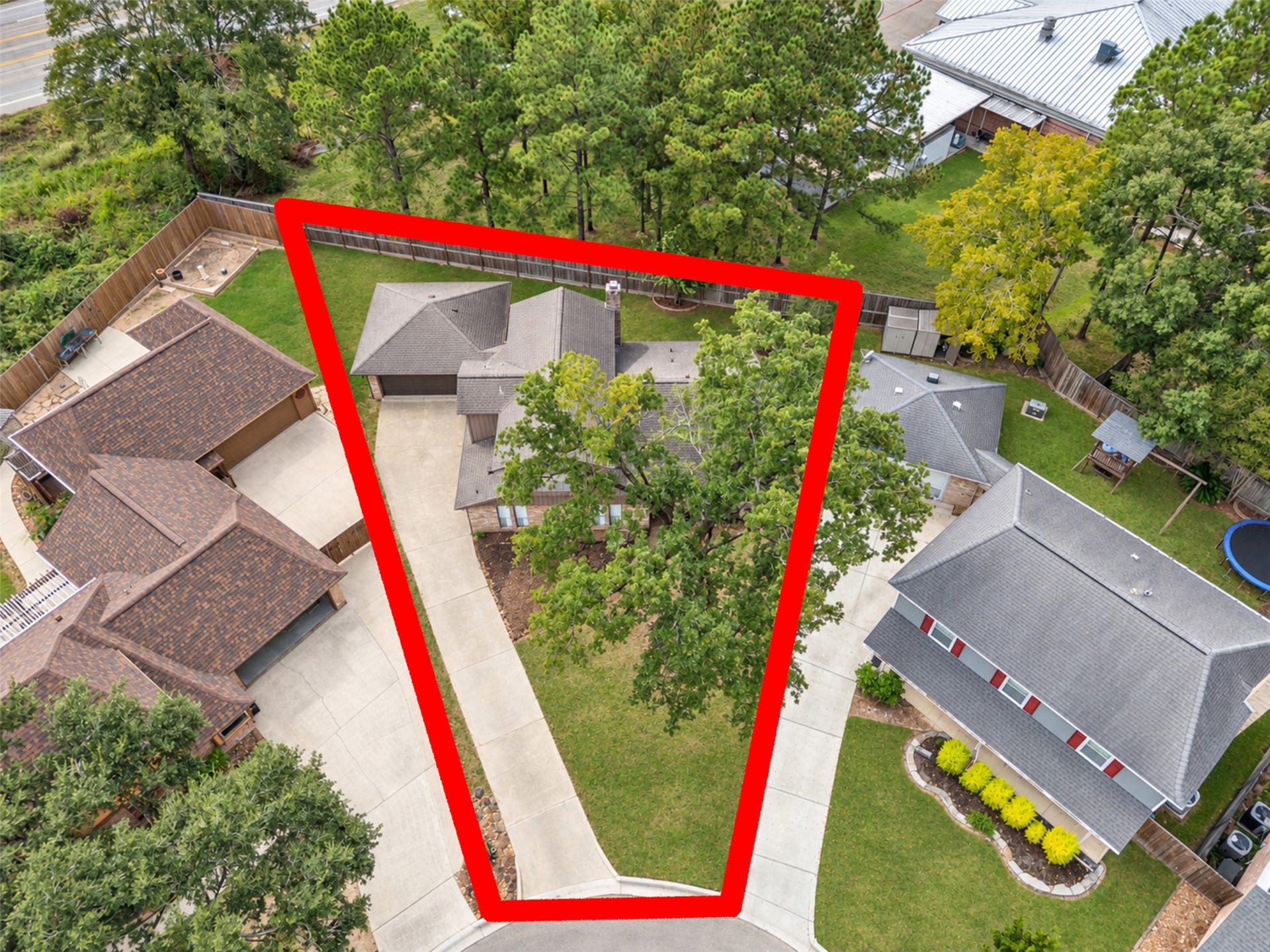 4 Kingsley Court, Conroe, TX 77304