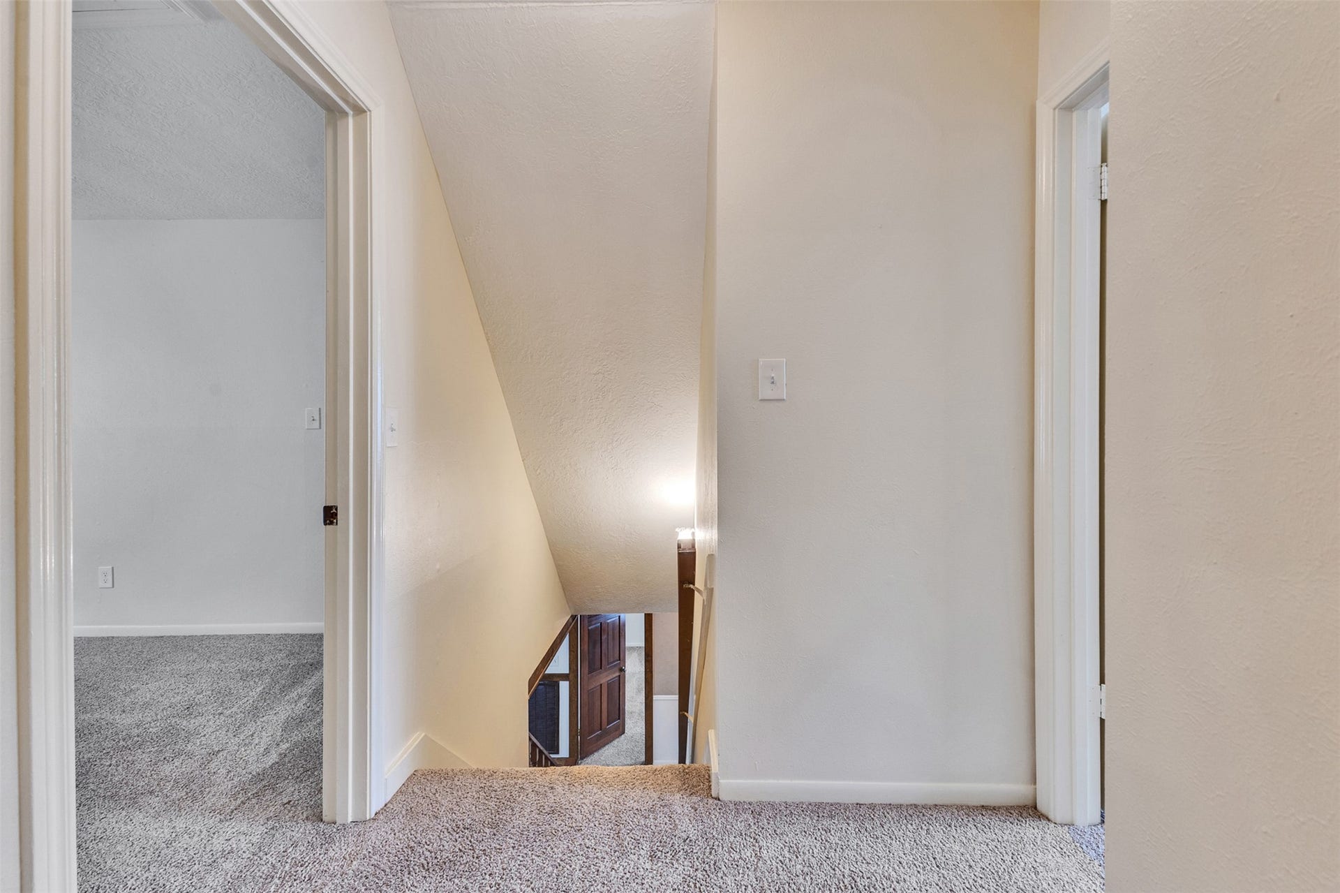 4 Kingsley Court, Conroe, TX 77304