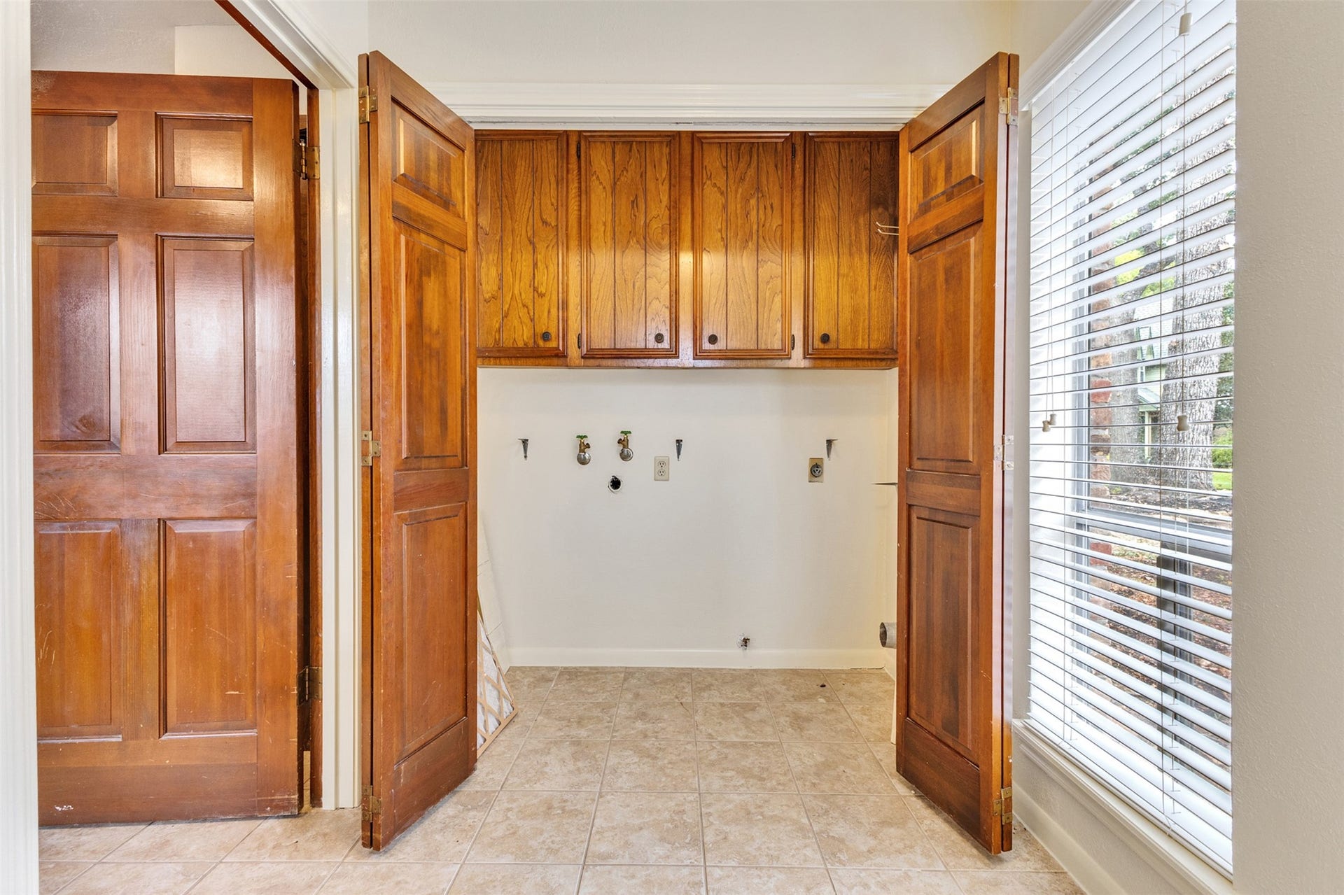4 Kingsley Court, Conroe, TX 77304