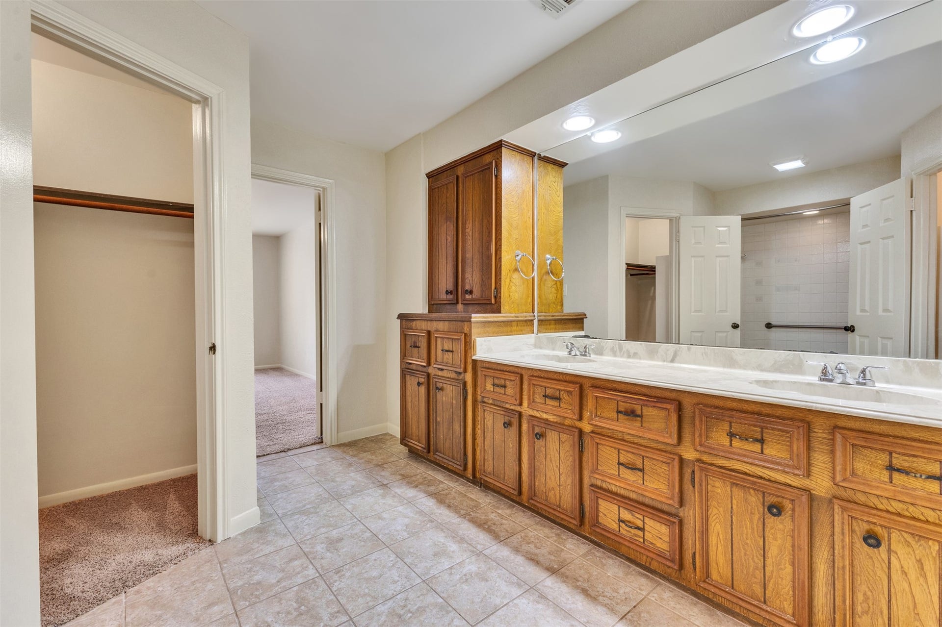 4 Kingsley Court, Conroe, TX 77304
