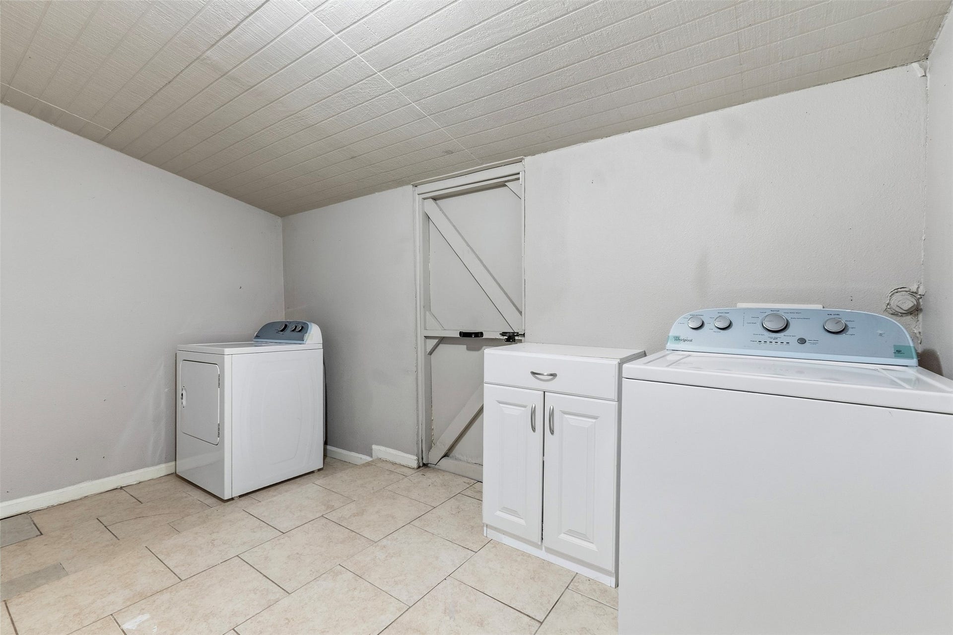 1715 Brazos Street, Rosenberg, TX 77471 1715 Brazos Street, Rosenberg, TX 77471
