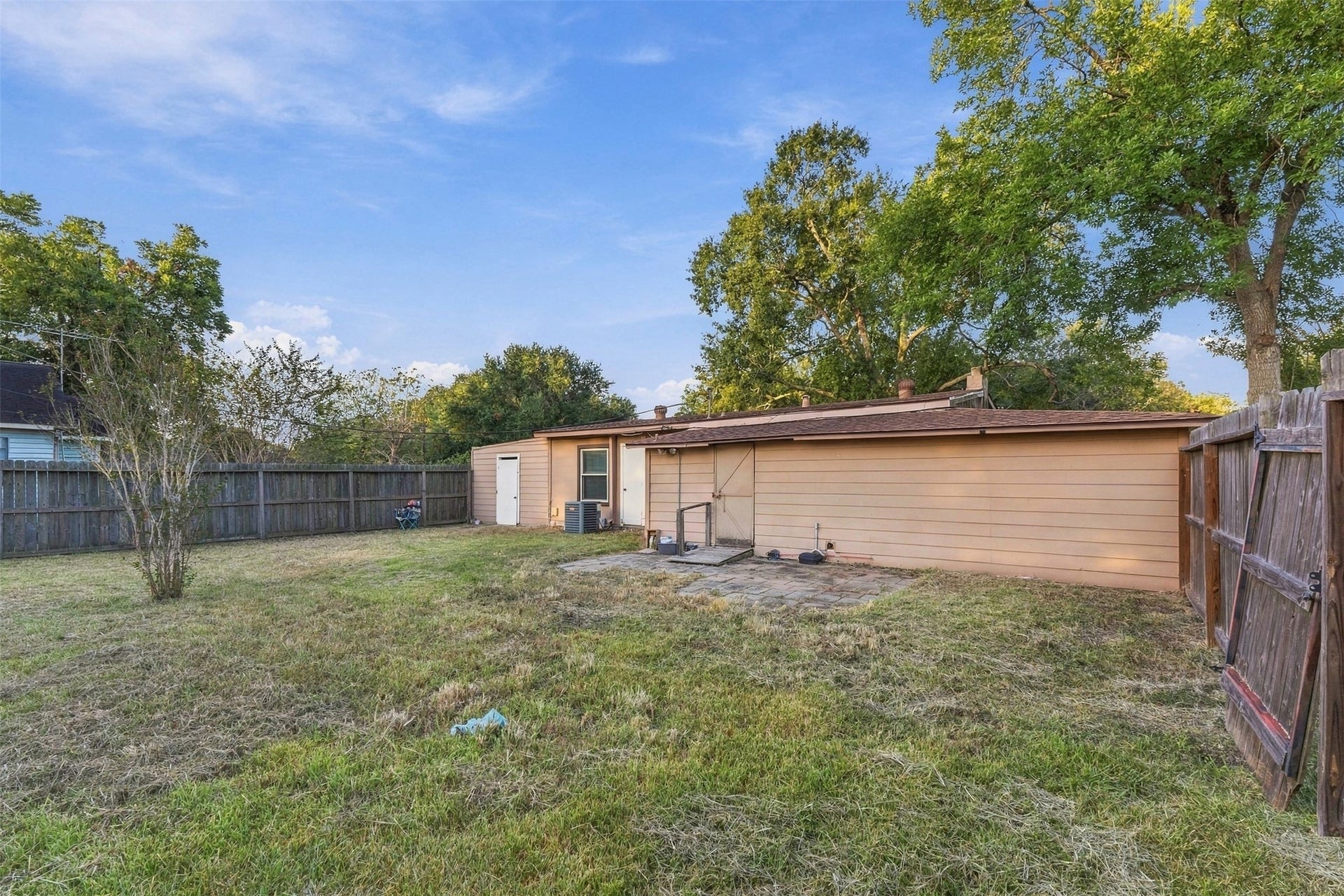 1715 Brazos Street, Rosenberg, TX 77471 1715 Brazos Street, Rosenberg, TX 77471