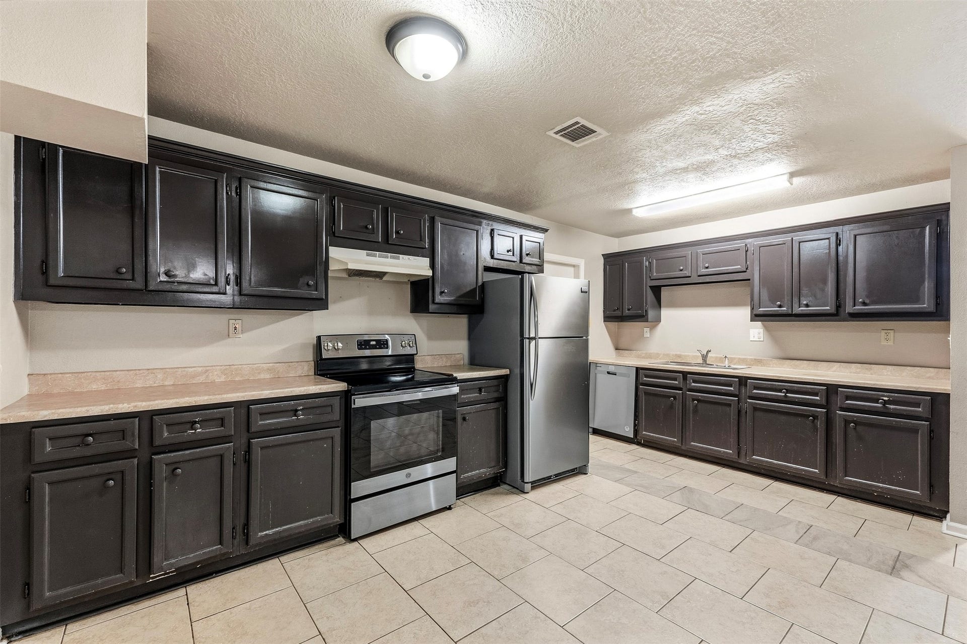 1715 Brazos Street, Rosenberg, TX 77471 1715 Brazos Street, Rosenberg, TX 77471