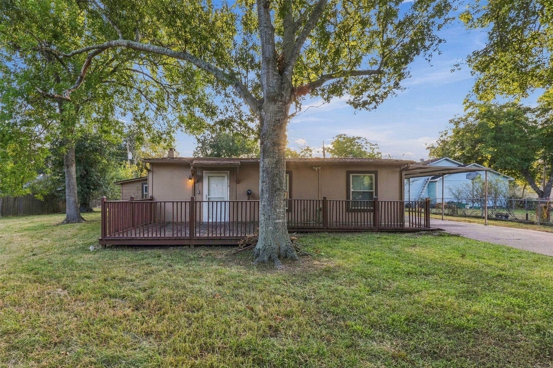 1715 Brazos Street, Rosenberg, TX 77471 1715 Brazos Street, Rosenberg, TX 77471