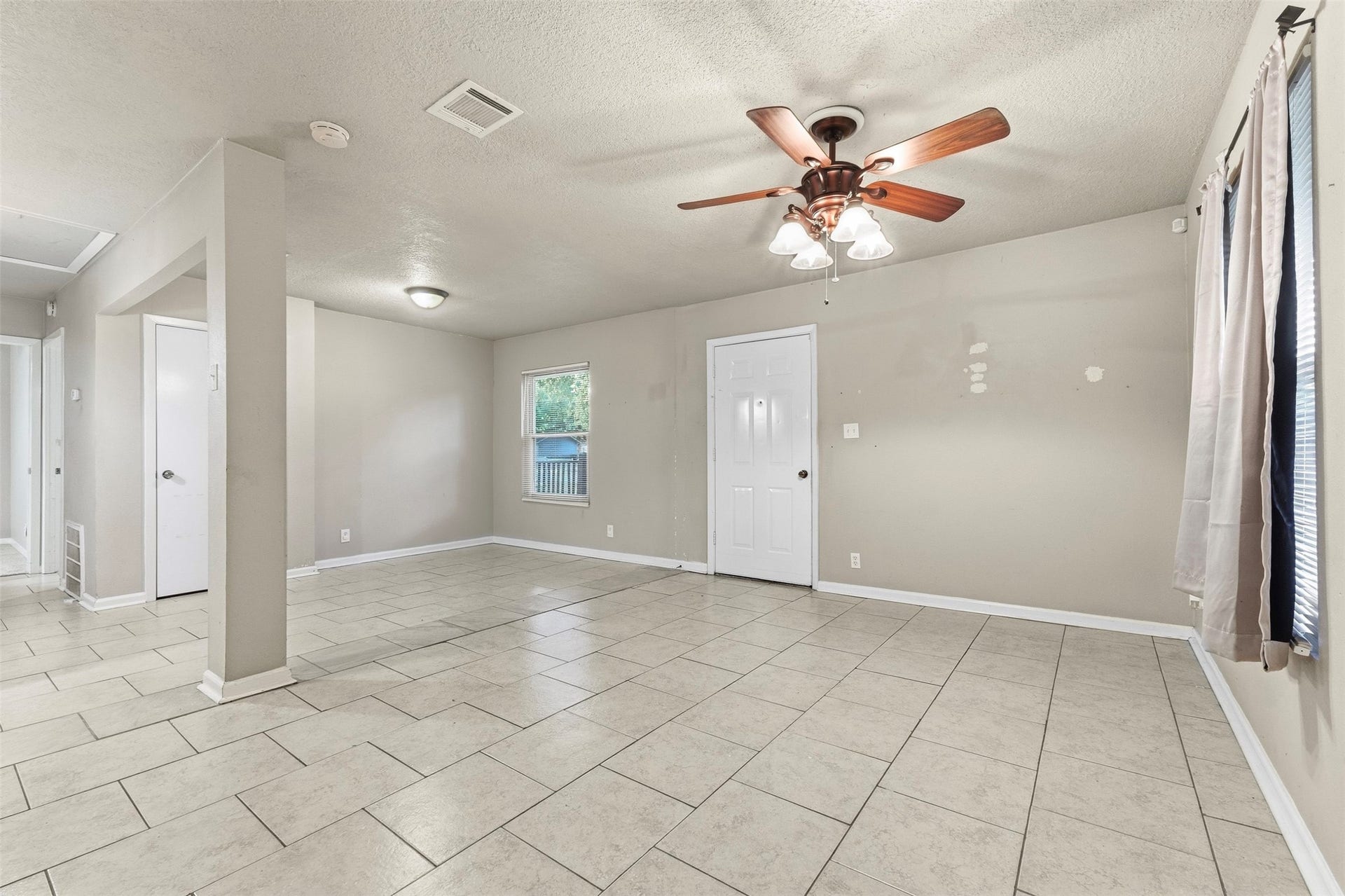 1715 Brazos Street, Rosenberg, TX 77471 1715 Brazos Street, Rosenberg, TX 77471