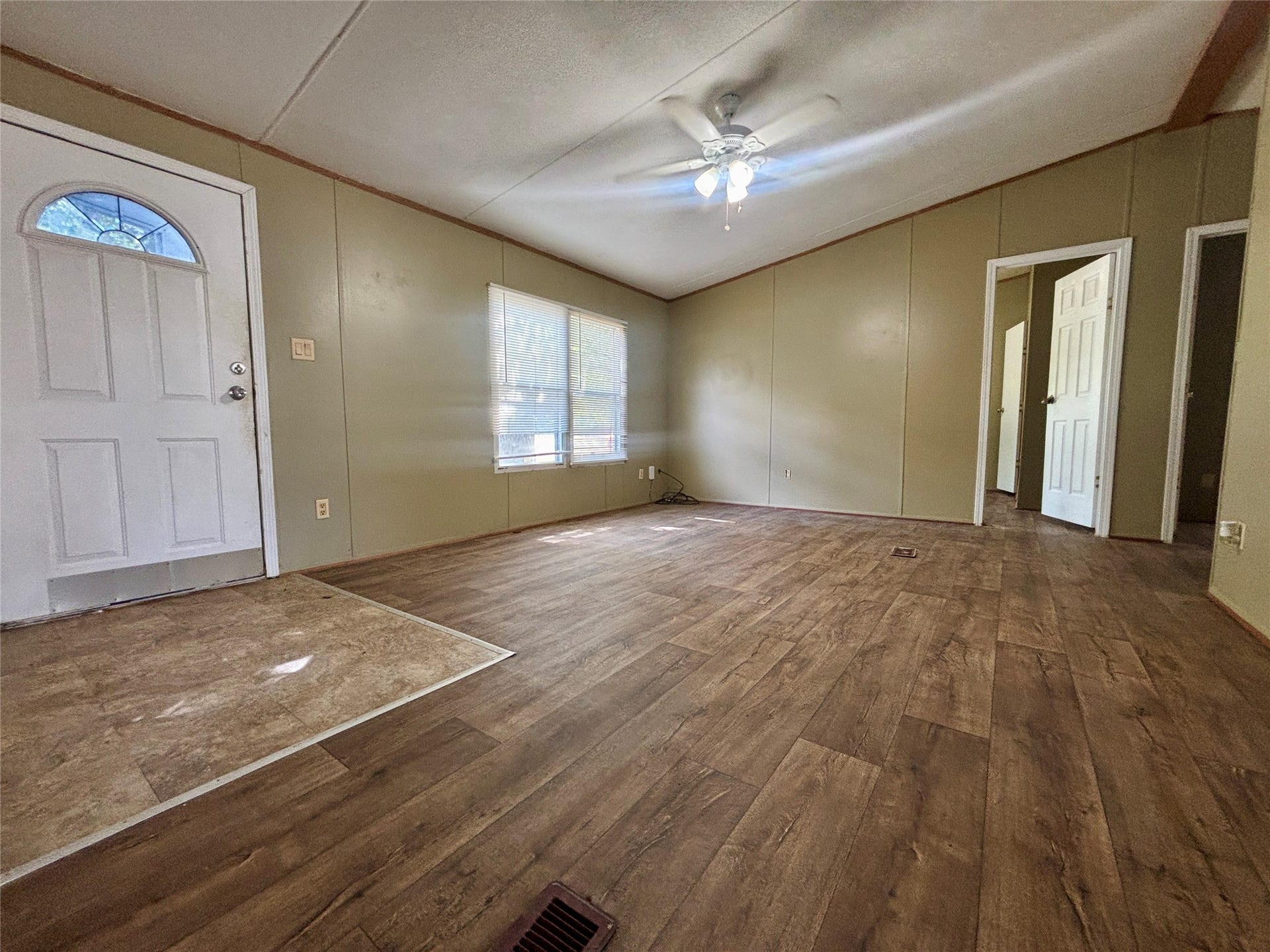 9634 Live Oak Trail, Willis, TX 77318 9634 Live Oak Trail, Willis, TX 77318