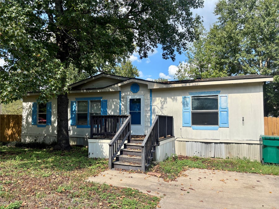 Property photo for 9634 Live Oak Trail, Willis, TX